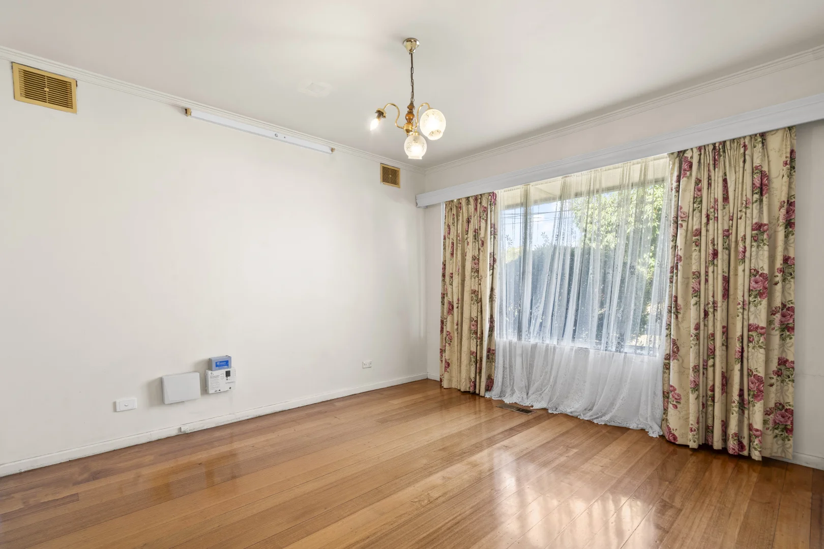 Additional image 5 of 11 Elmhurst Road, Gladstone Park VIC 3043
