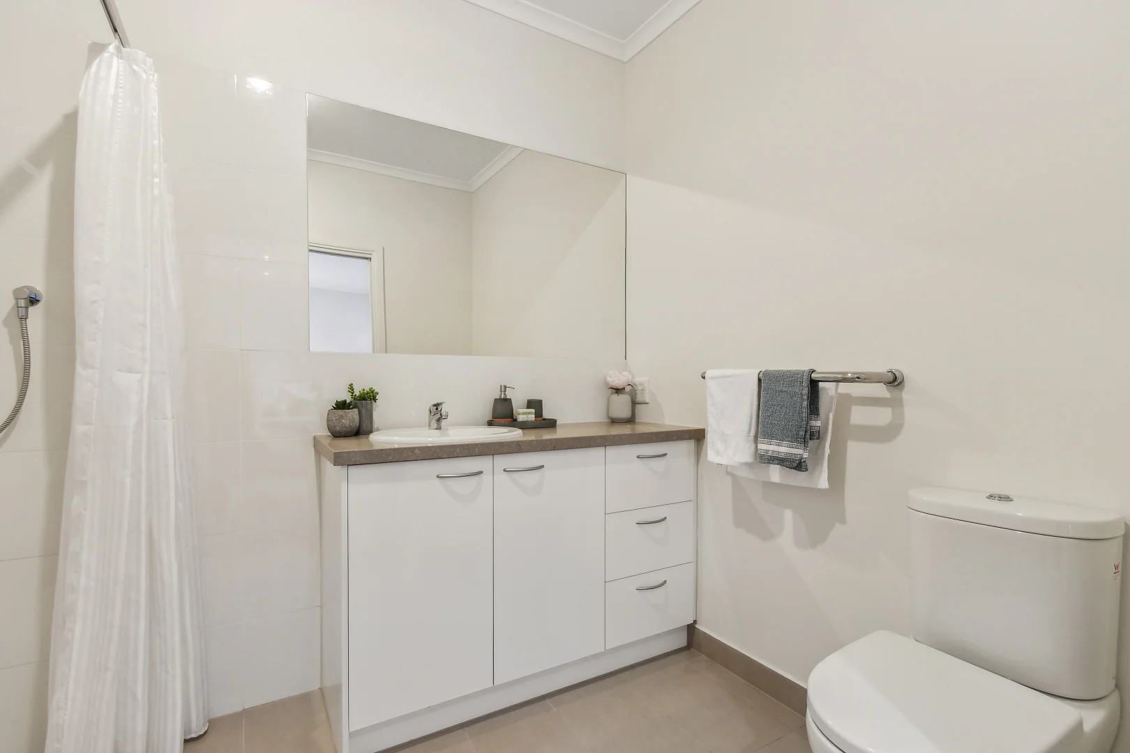 Additional image 8 of 2/6 Melville Park Drive, Berwick VIC 3806