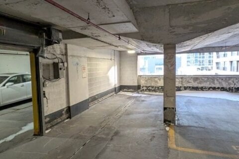 Additional image 3 of 128-77 Harbour Square, Toronto, ON, M5J 2S2
