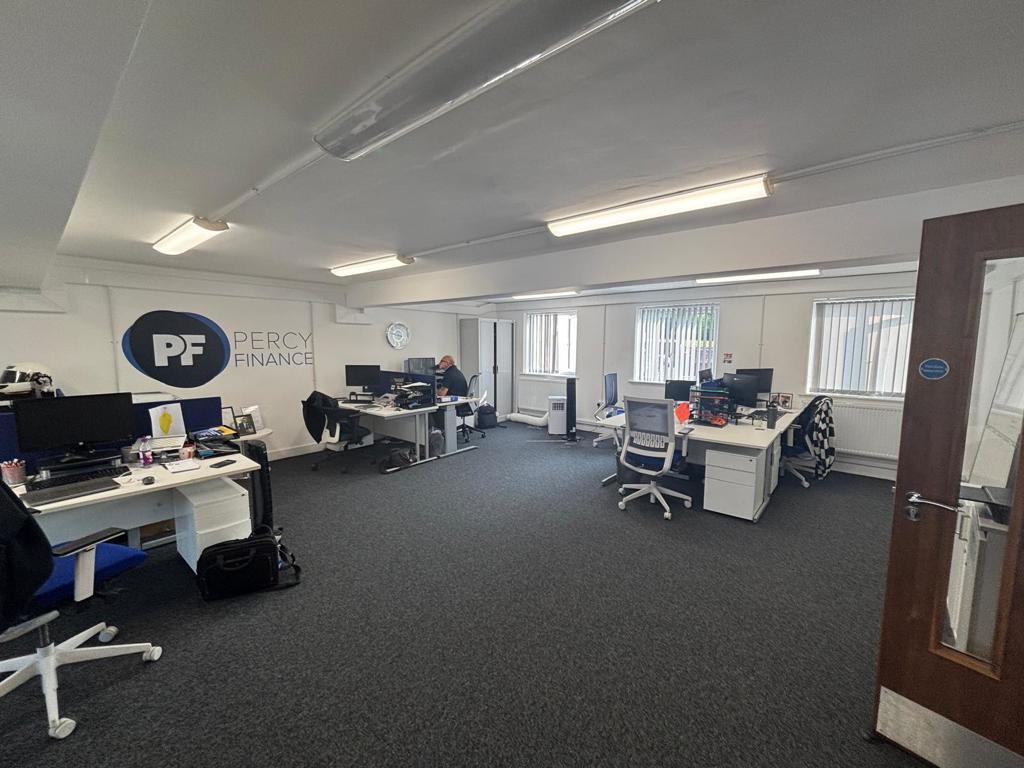 Additional image 5 of Clinton House, High Street, Coleshill, Birmingham, Warwickshire, B46 3BP