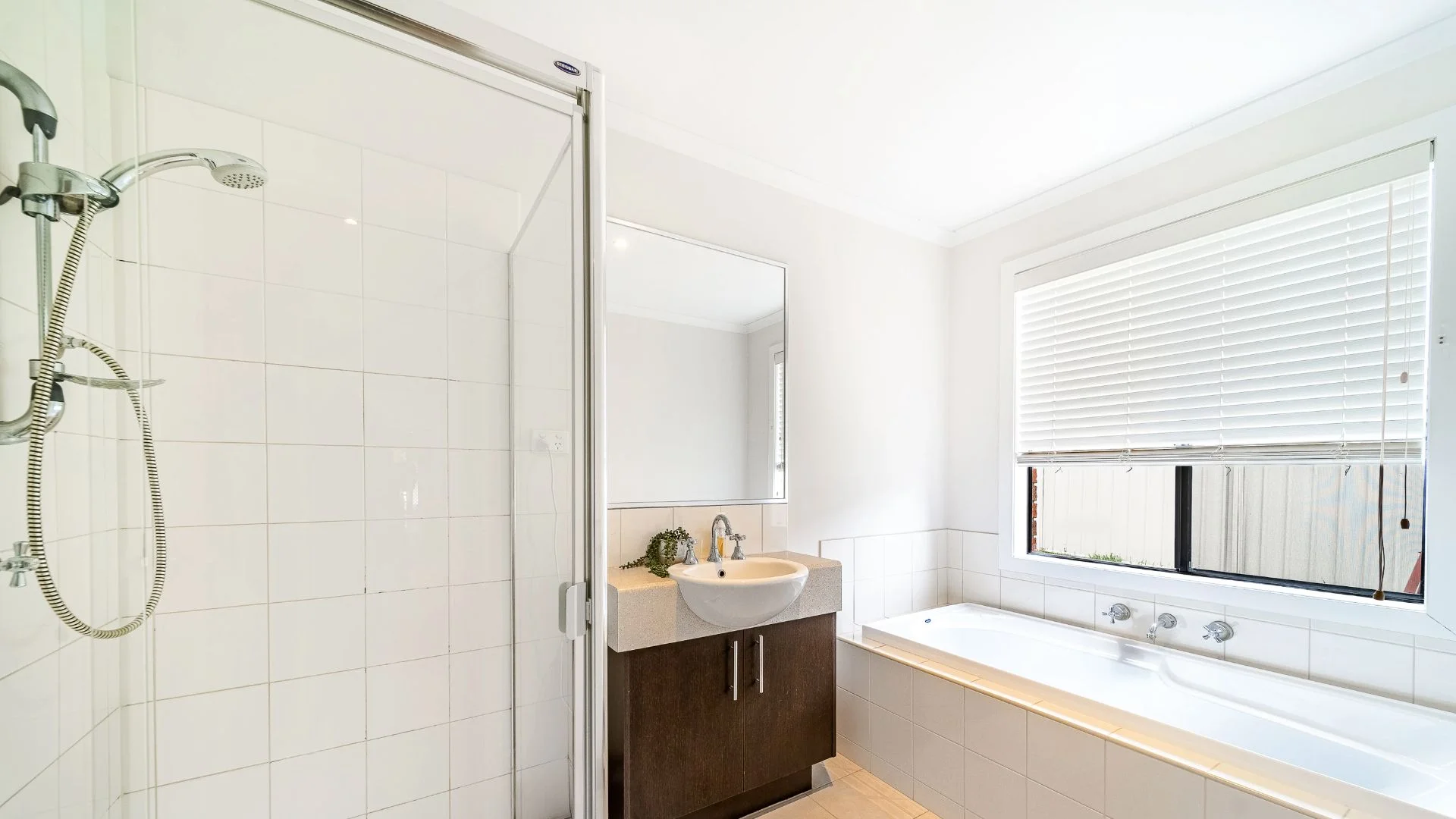 Additional image 7 of 6 Mulga Avenue, Epsom VIC 3551