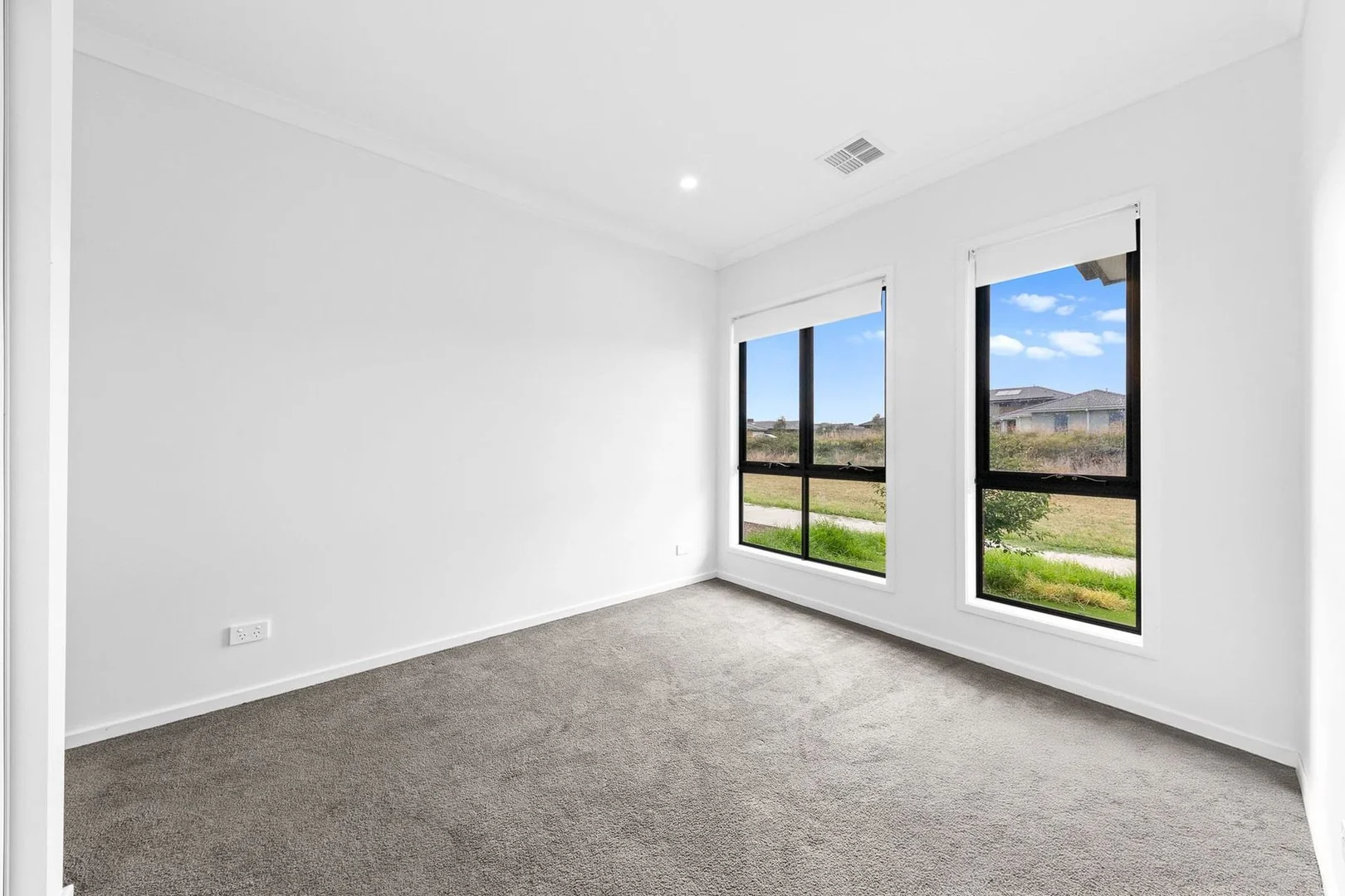 Additional image 5 of 484 Casey Fields Boulevard, Cranbourne East VIC 3977