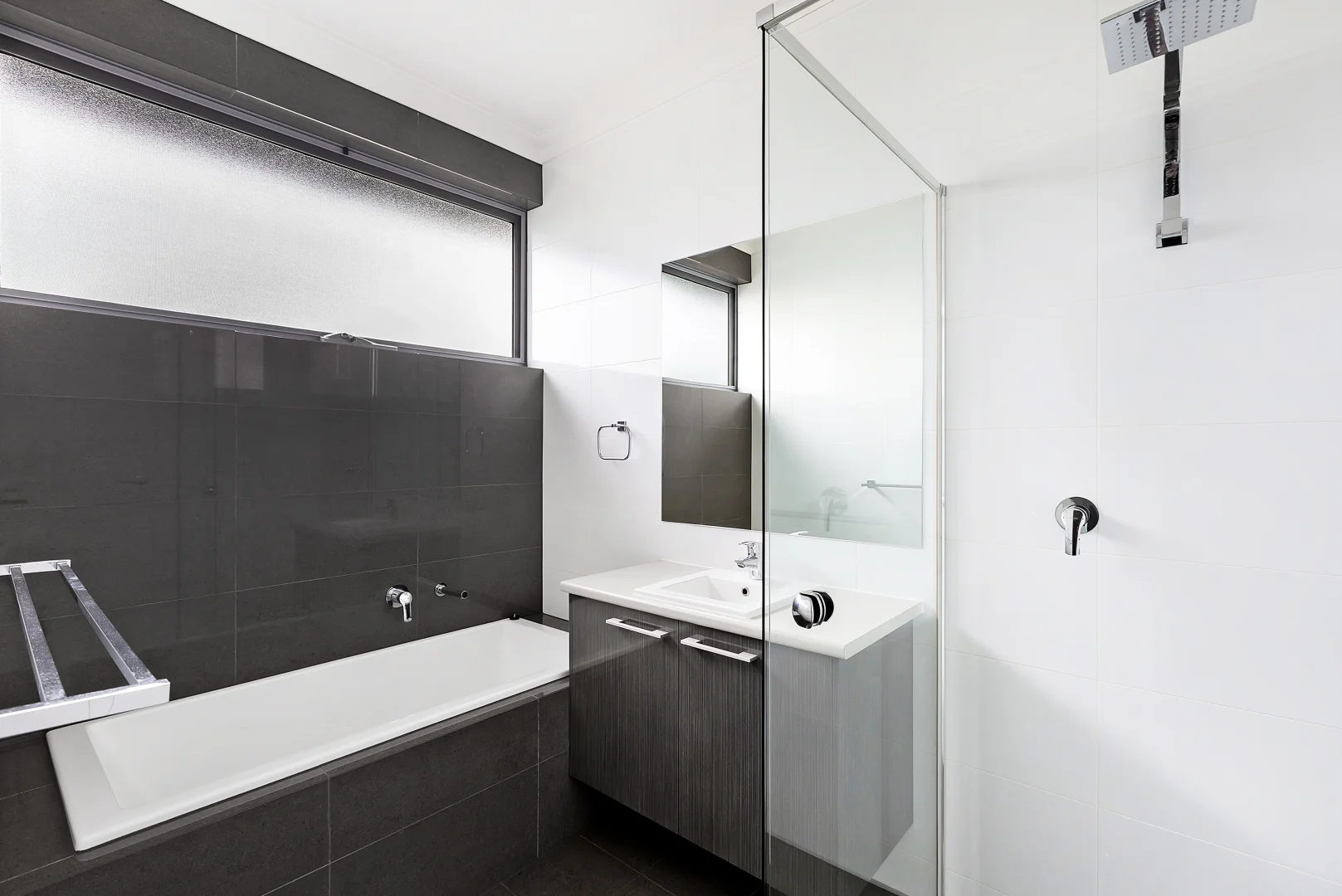 Additional image 8 of 2E Waratah Square, Seacombe Gardens SA 5047
