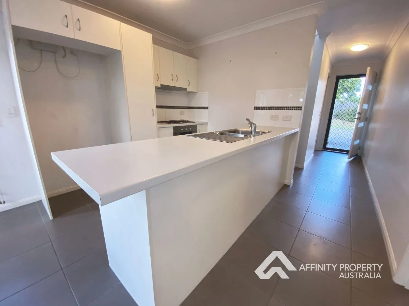 Additional image 3 of 1/106 Ann Street, Kallangur QLD 4503