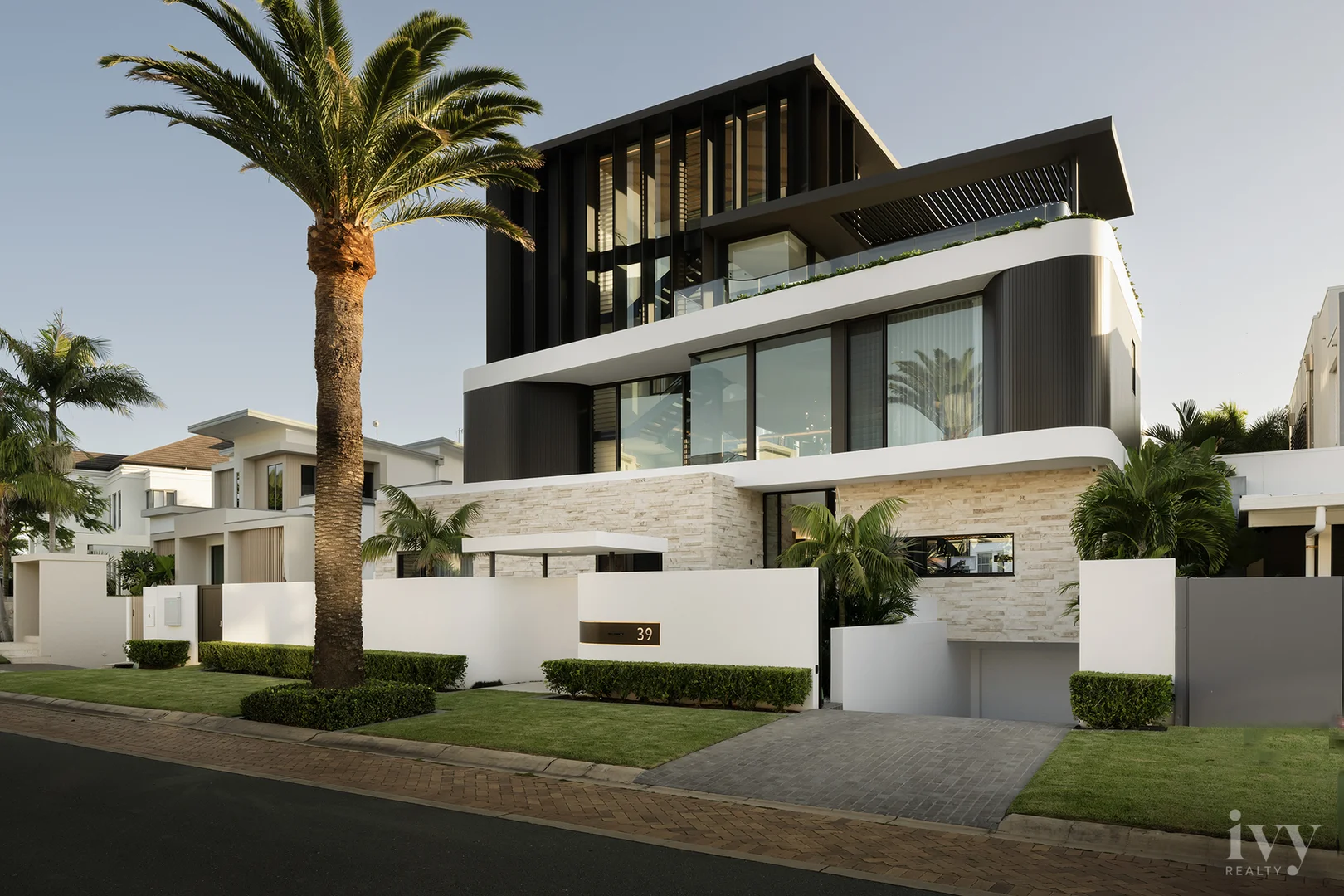 Additional image 36 of 39 Knightsbridge Parade East, Sovereign Islands QLD 4216