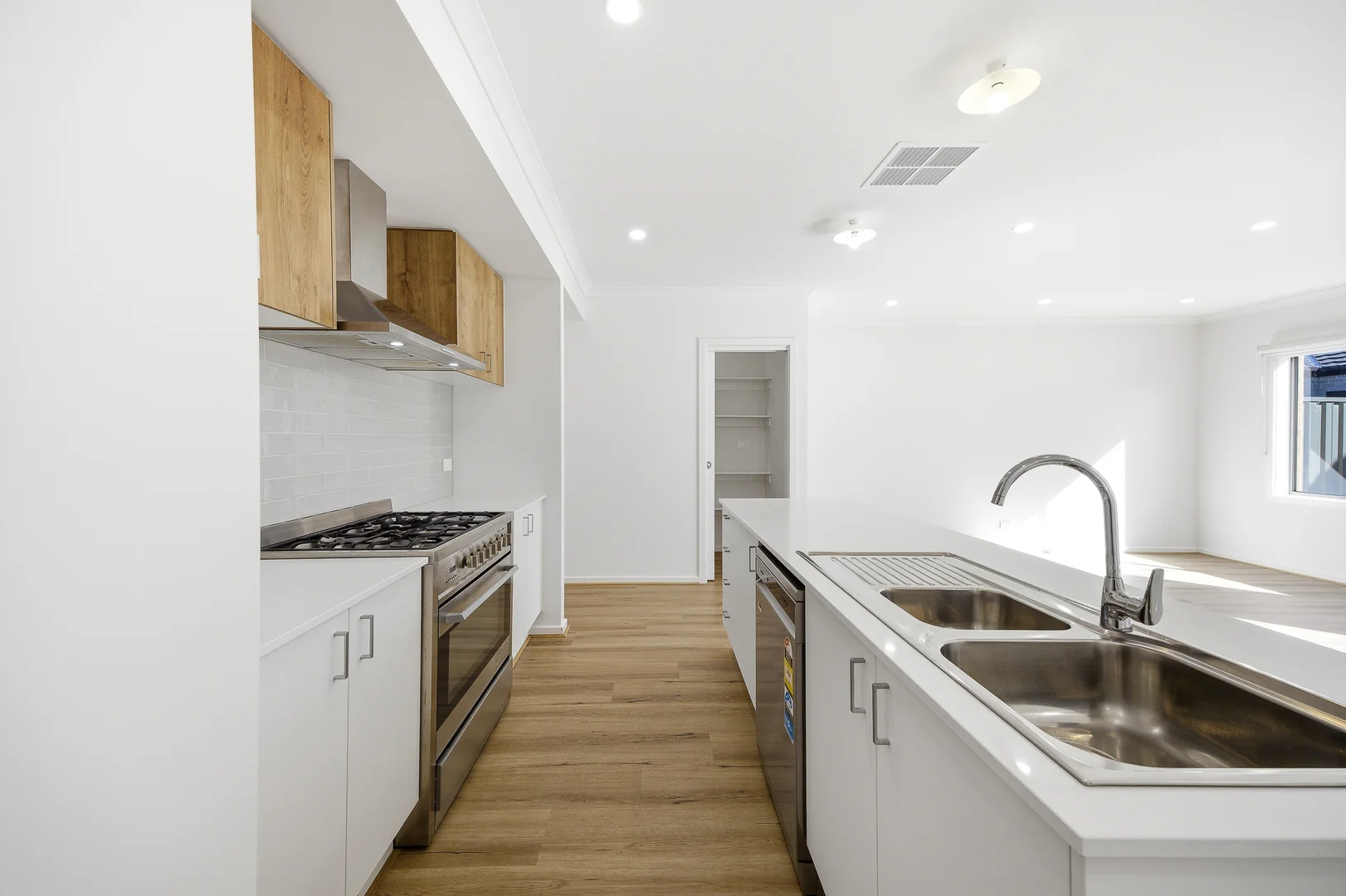Additional image 5 of 8 Carrera Crescent, Clyde VIC 3978
