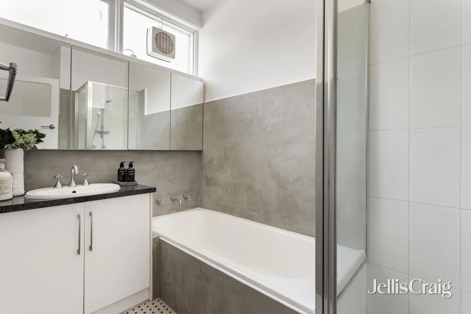 Additional image 6 of 5/32 Manningtree Road, Hawthorn VIC 3122