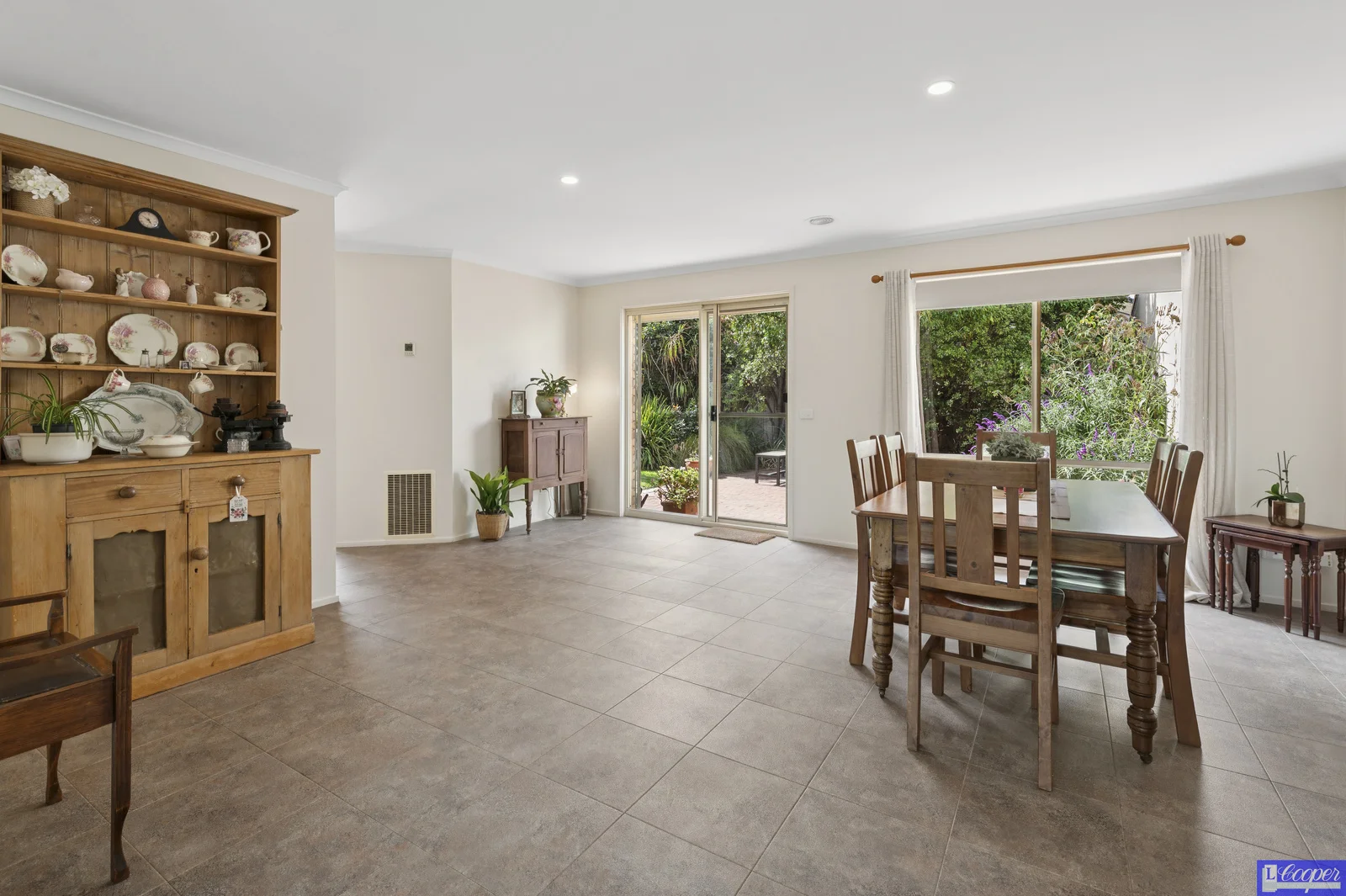 Additional image 3 of 27 Clairmont Close, Somerville VIC 3912