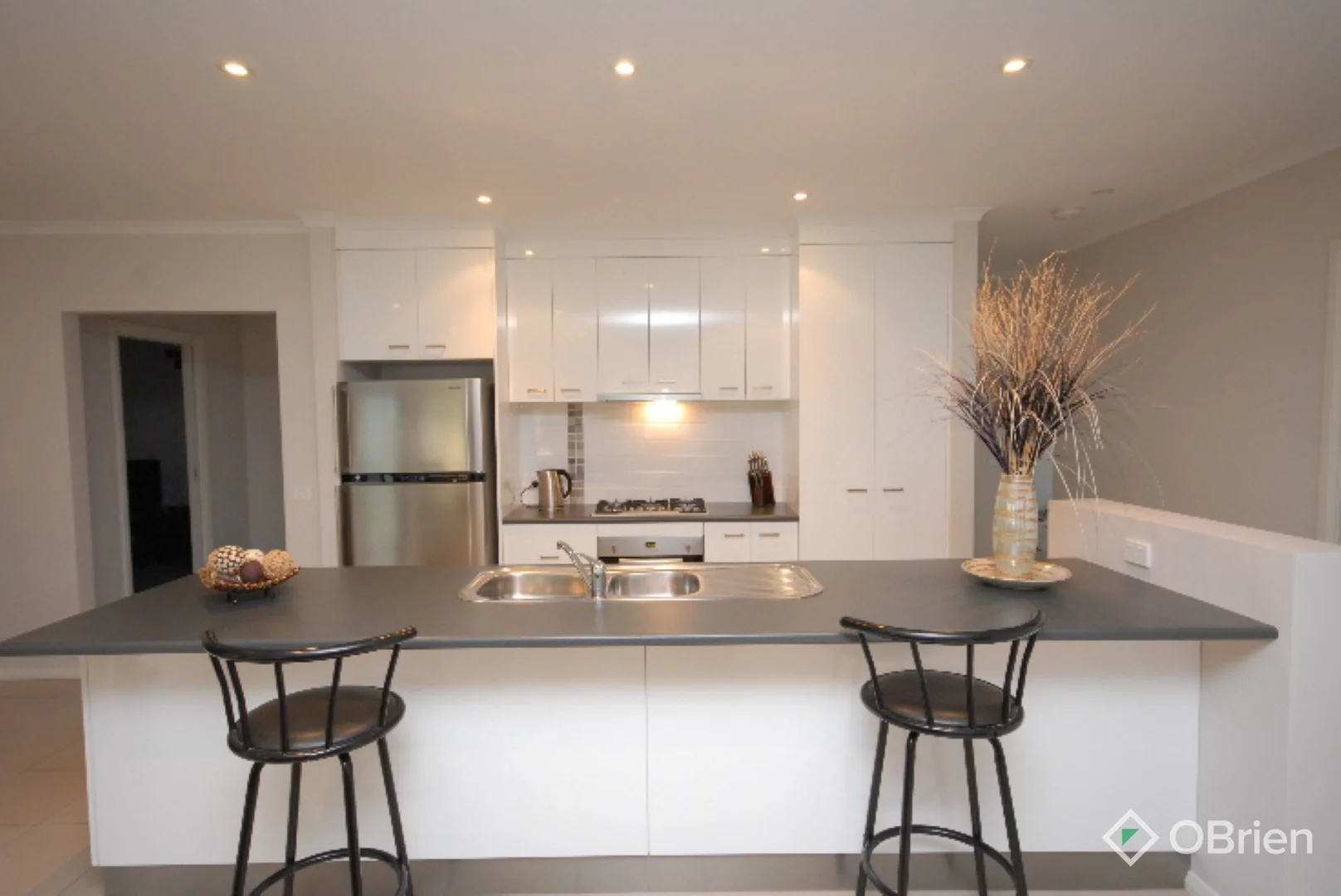 24 Eastern View Drive, Eastwood VIC 3875 photo 2