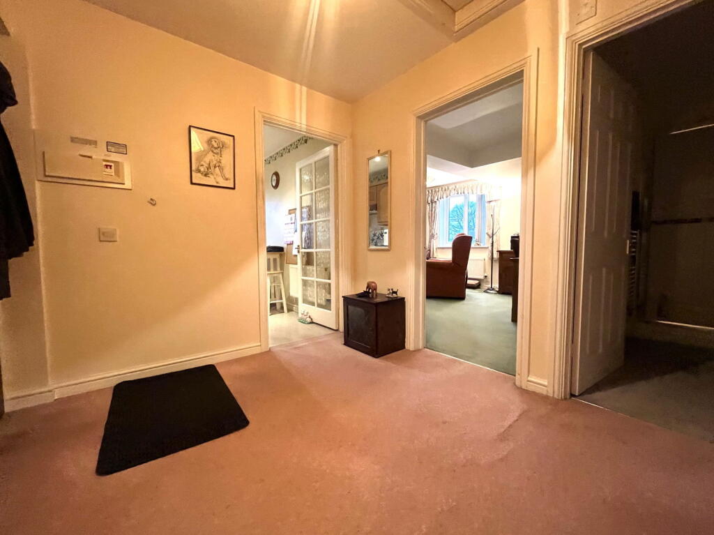 Silvermead Court, Wythall photo 4