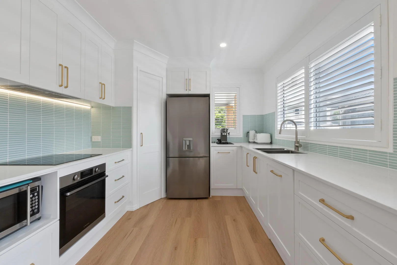 Additional image 3 of 22 Henderson Road, Everton Hills QLD 4053