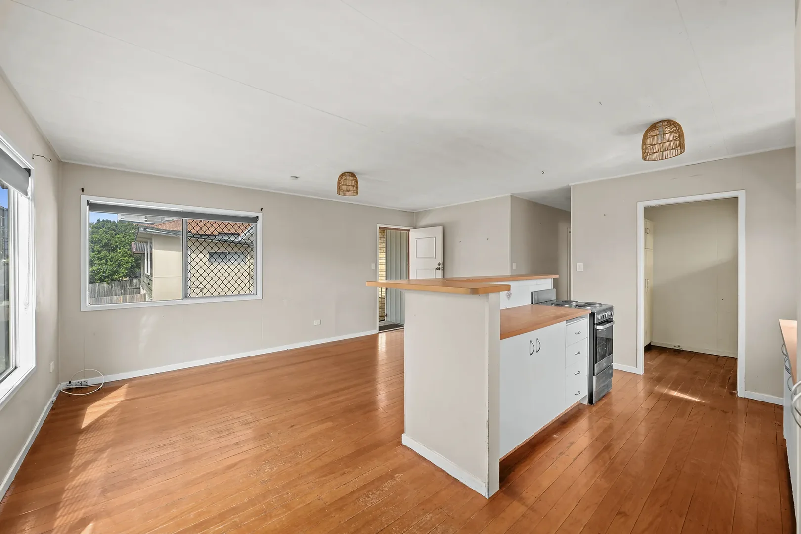Additional image 4 of 24 Twenty Seventh Avenue, Palm Beach QLD 4221