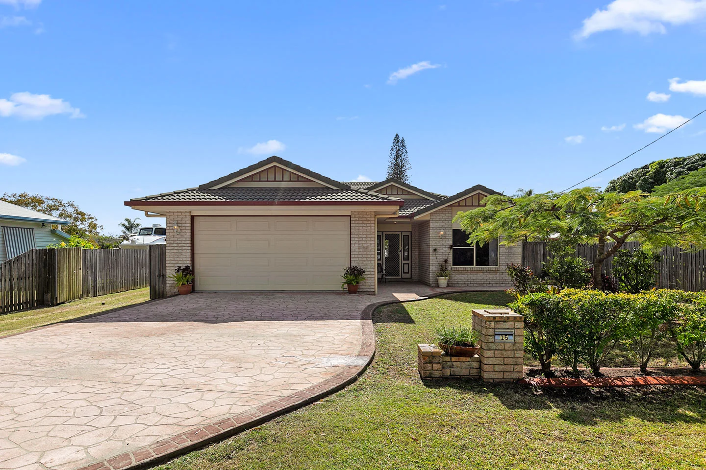 25 Corser Street, Point Vernon QLD 4655