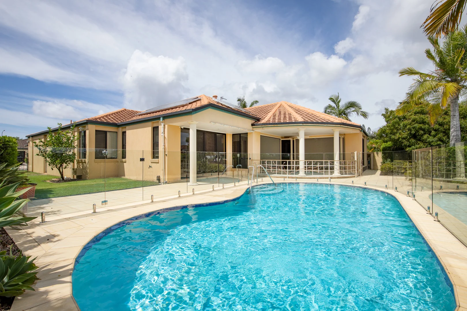 Additional image 2 of 37 Oyster Cove Promenade, Helensvale QLD 4212