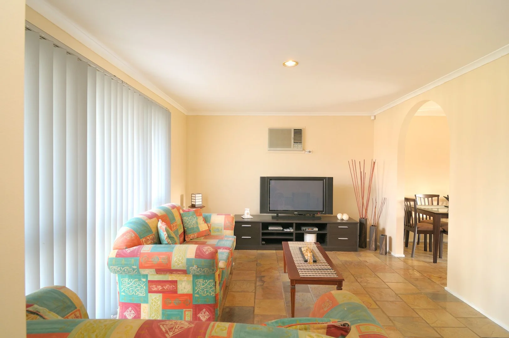 19 Lewisham close, Hampton Park VIC 3976 photo 4