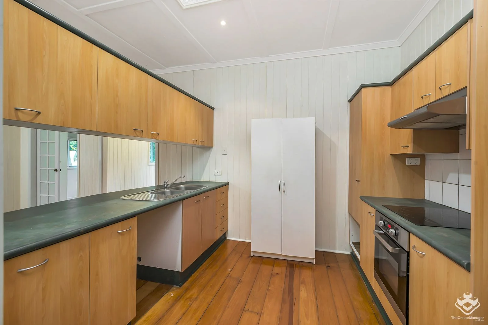 46 Whitmore Street, Taringa QLD 4068 photo 5