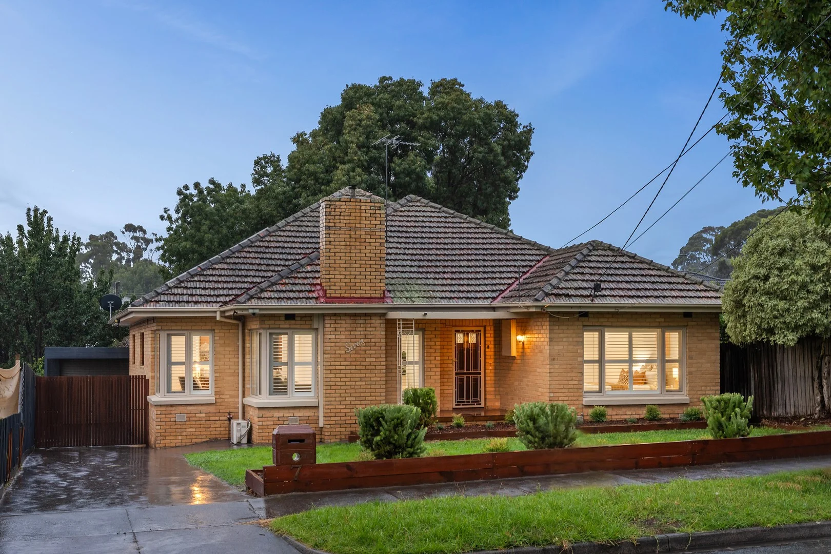 7 Murray Drive, Burwood VIC 3125