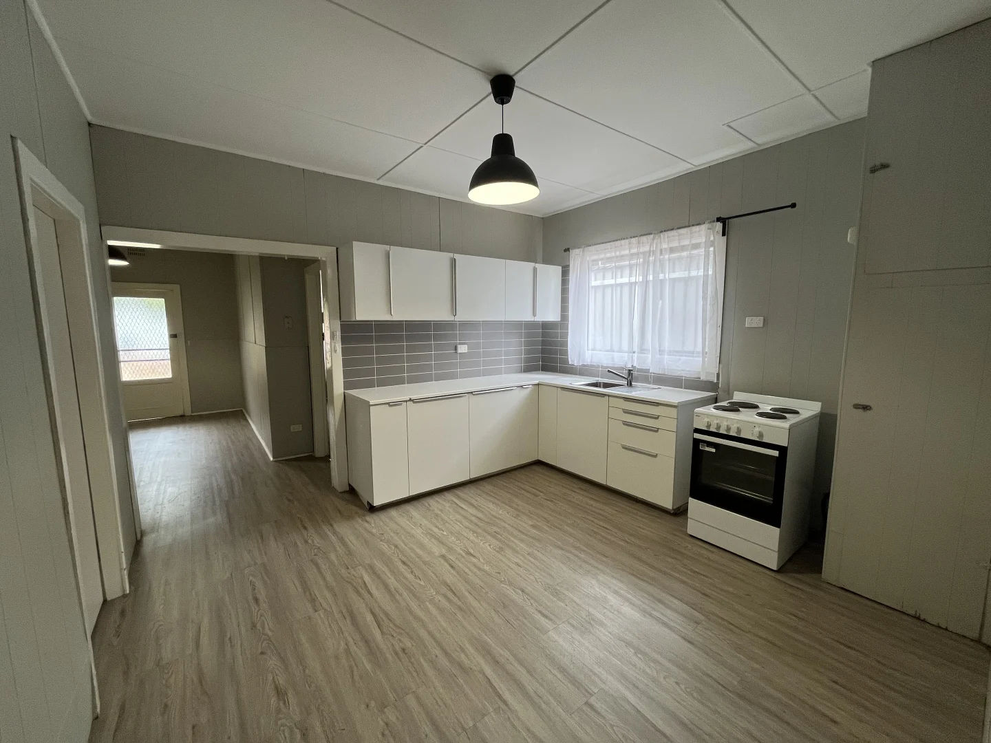 Additional image 3 of 1/102 Larmer Street, Narrandera NSW 2700