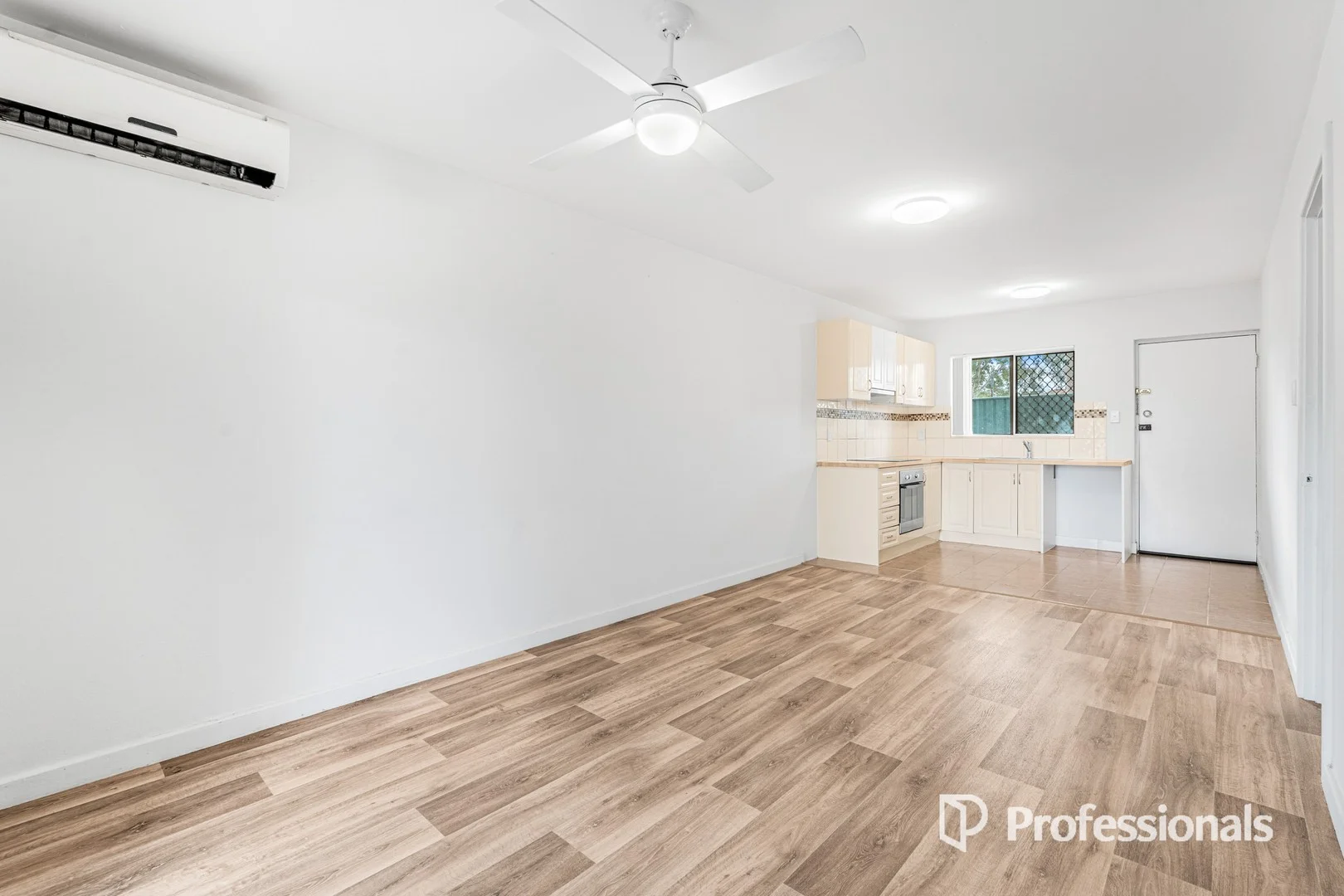 5/2 Dalziell Street, Maddington WA 6109