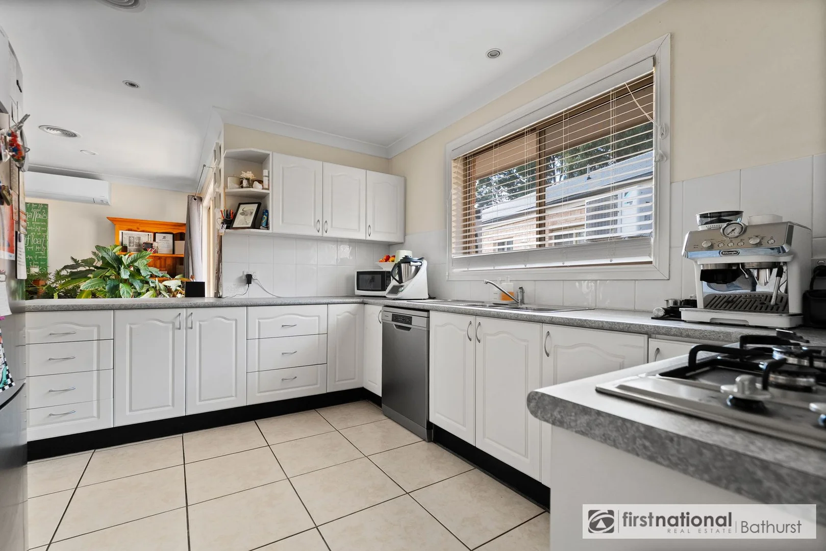 1/24a Durham Street, Bathurst NSW 2795 photo 2