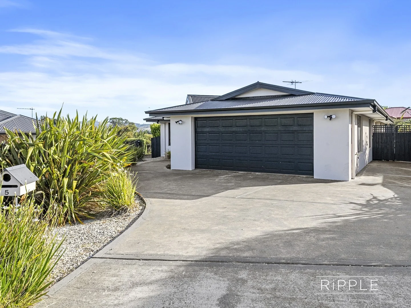 5 Callum Close, Midway Point TAS 7171