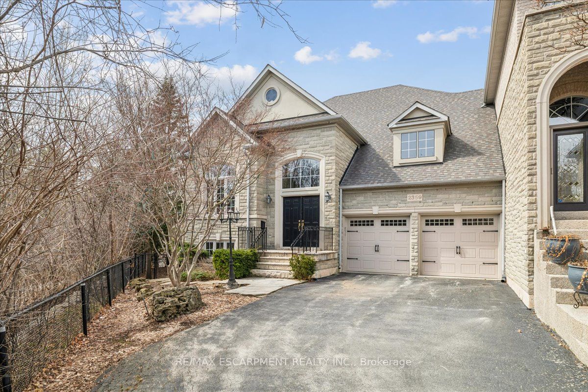 2359 Woodfield Road, Oakville, ON, L6H 6Y6