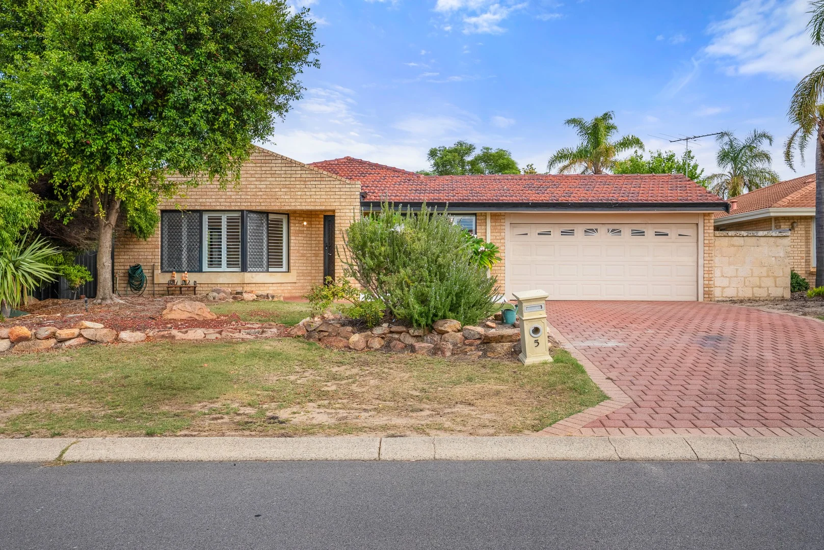 5 Montelimar Elbow, Port Kennedy WA 6172