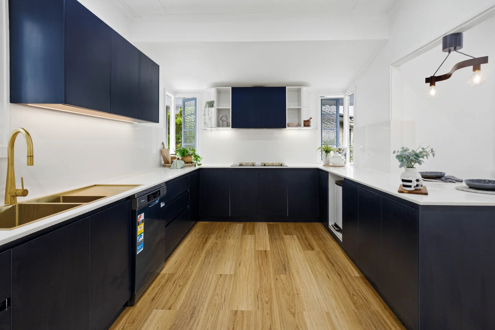 Additional image 3 of 11 Gibson Crescent, Holland Park QLD 4121