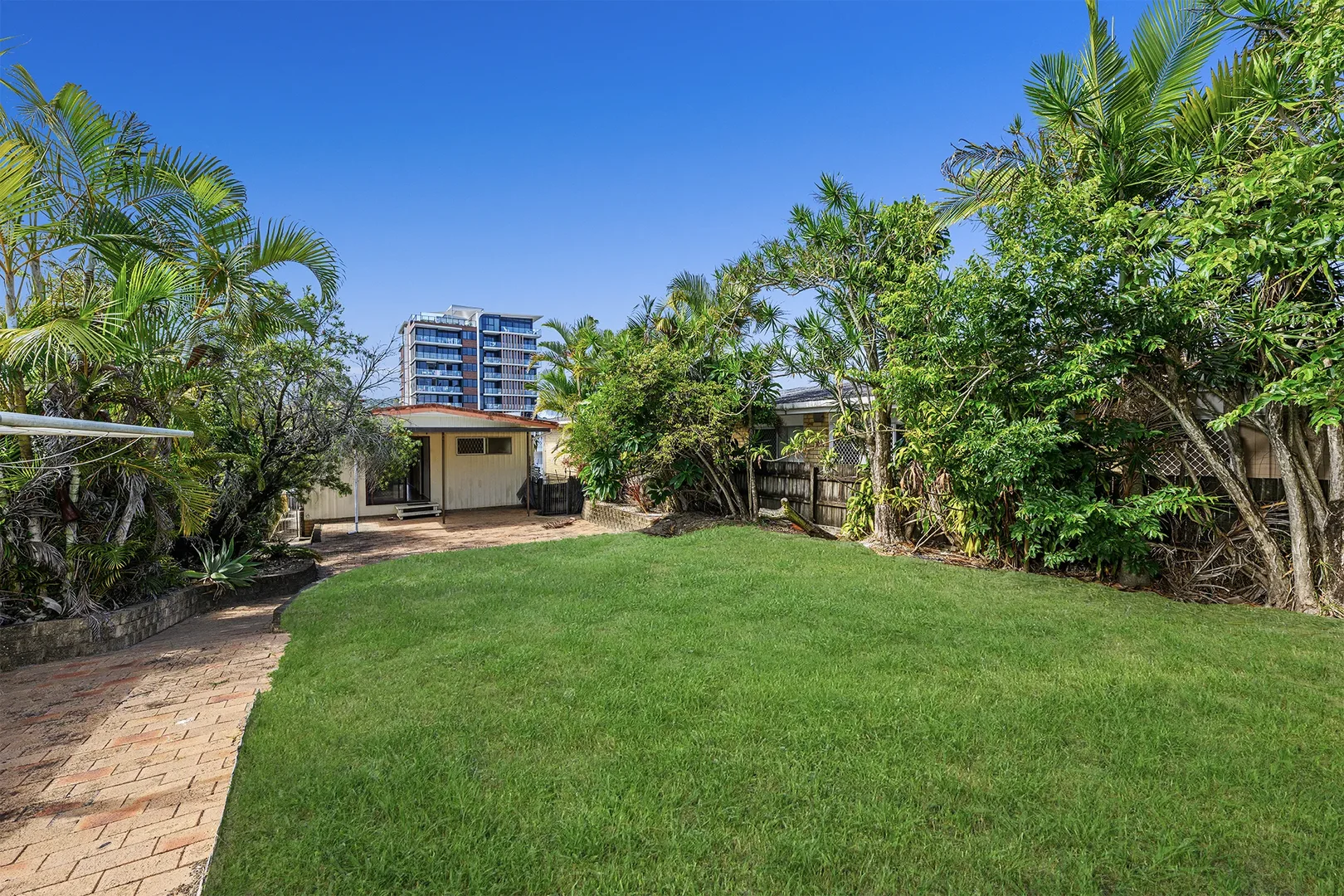 Additional image 2 of 24 Twenty Seventh Avenue, Palm Beach QLD 4221