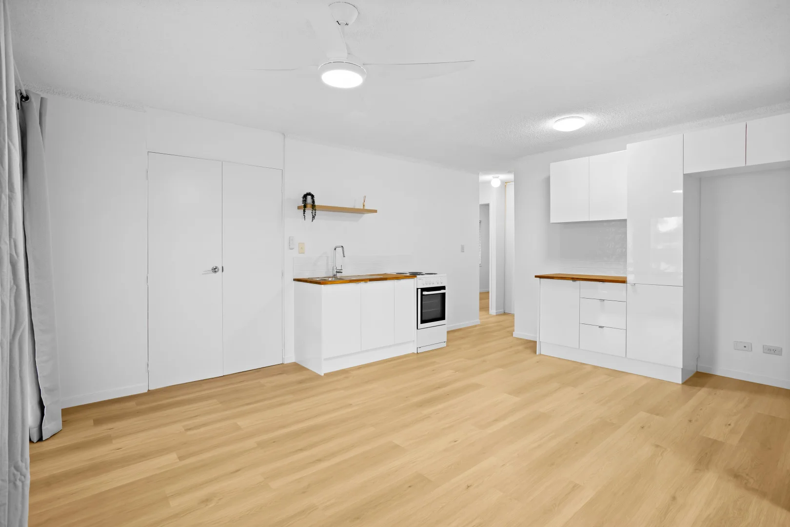 Additional image 2 of 1/44 Sunrise Boulevard, Surfers Paradise QLD 4217