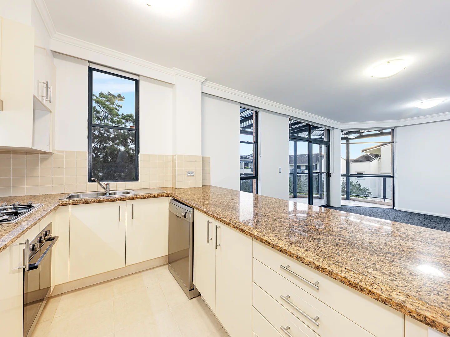 Additional image 14 of 2B/2 Dolphin Close, Chiswick NSW 2046