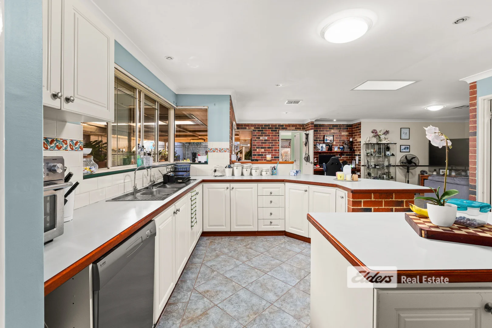 Additional image 10 of 12 Magdalen Place, College Grove WA 6230