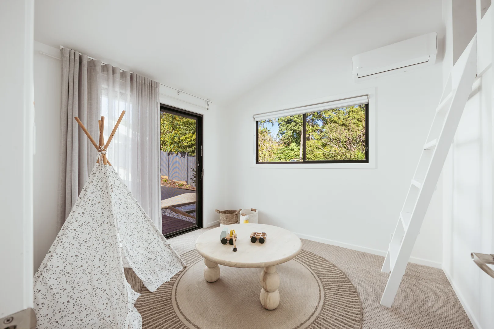 Additional image 24 of 384 Tamborine Oxenford Road, Upper Coomera QLD 4209