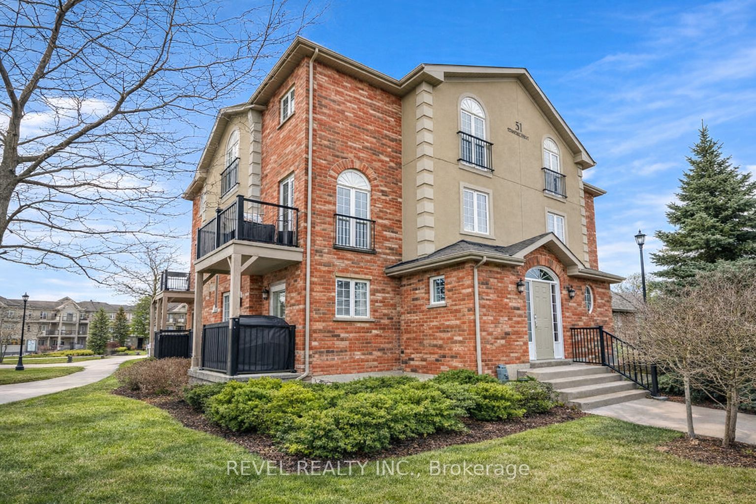 5-51 Ferndale Drive S, Barrie, ON, L4N 5W9
