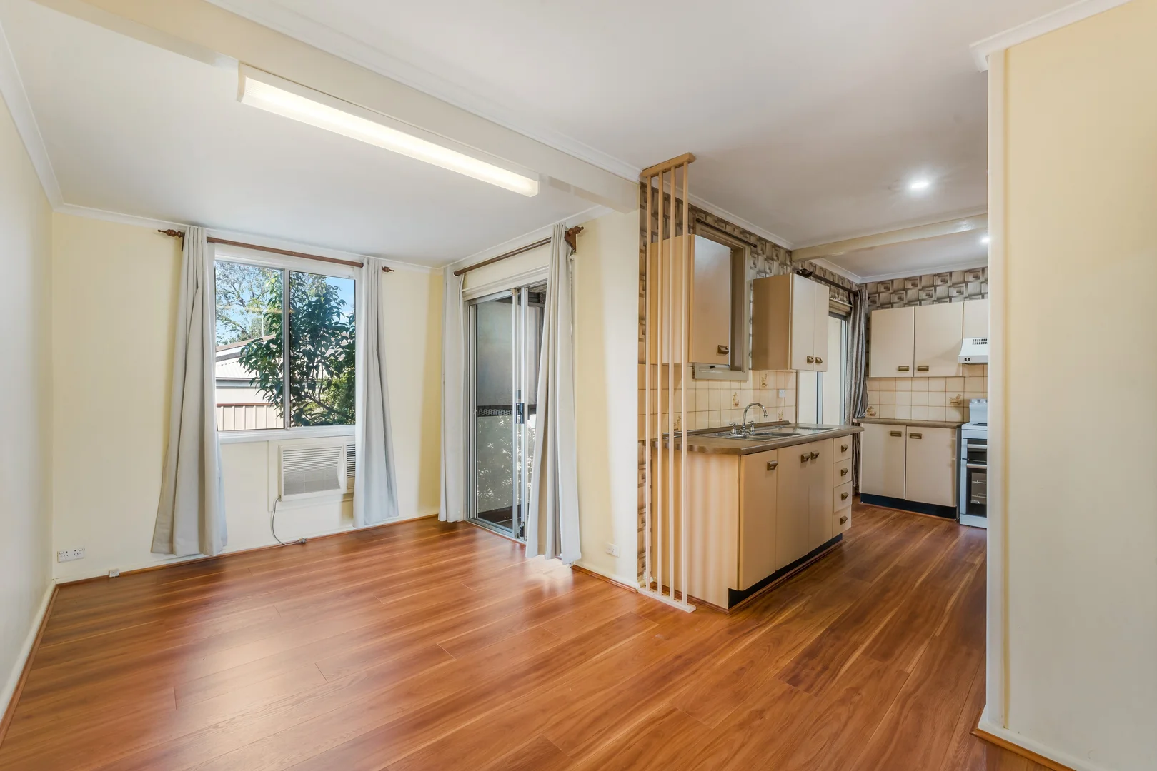 Additional image 5 of 8 & 8a Clingan Avenue, Lurnea NSW 2170
