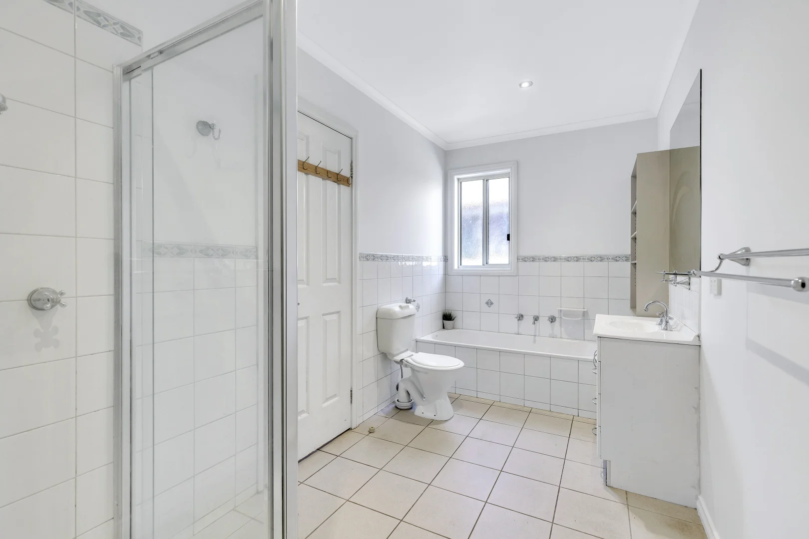 Additional image 5 of 2/17 Pickworth Drive, Mill Park VIC 3082