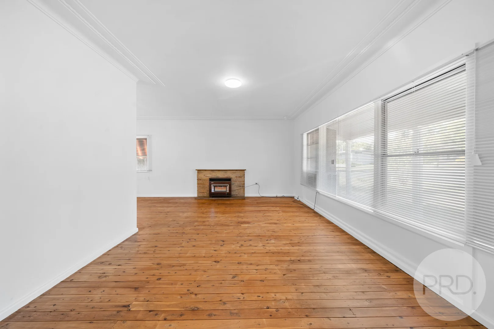 Additional image 2 of 42 Nixon Cres, Tolland NSW 2650