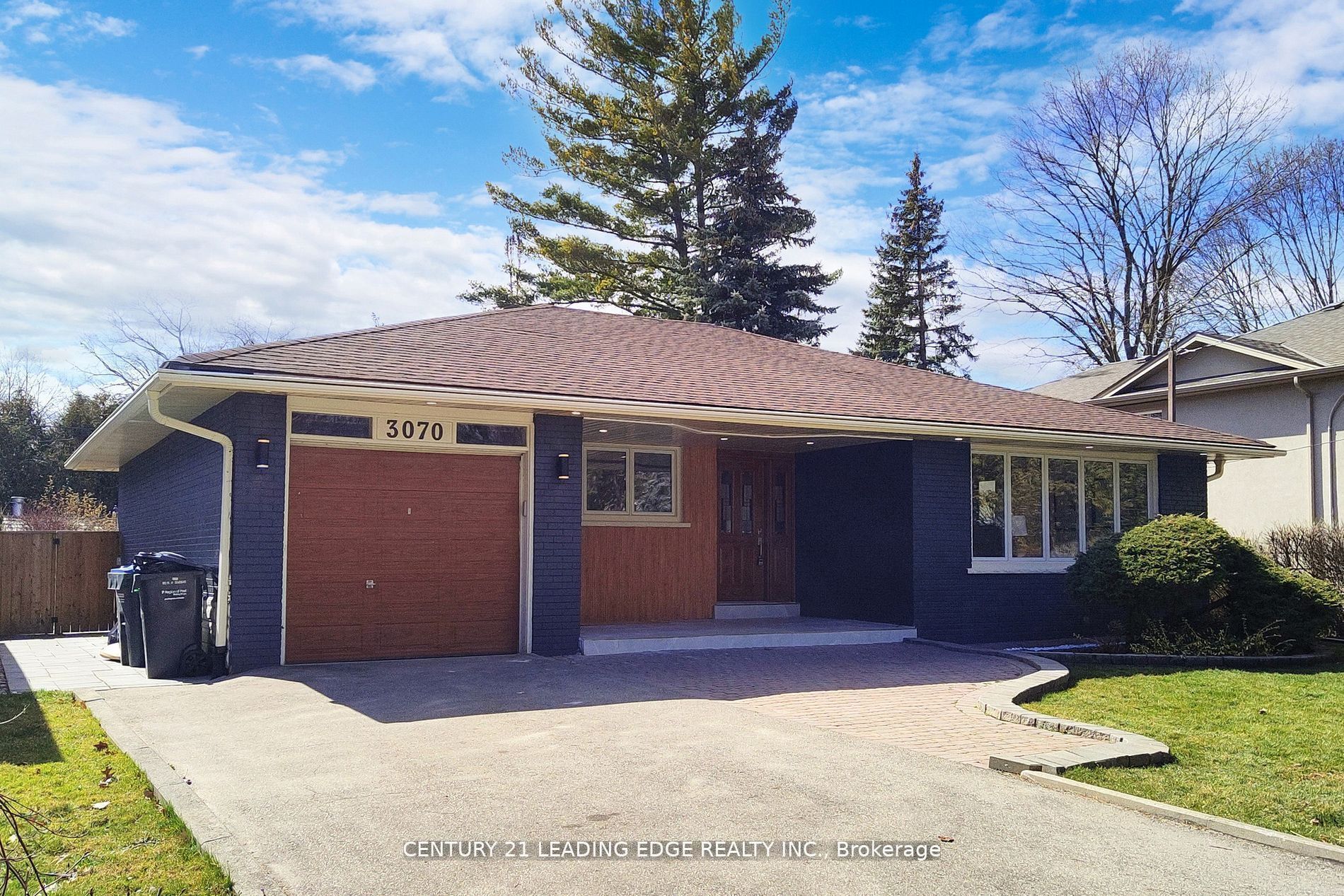 3070 O'hagan Drive, Mississauga, ON, L5C 2C5
