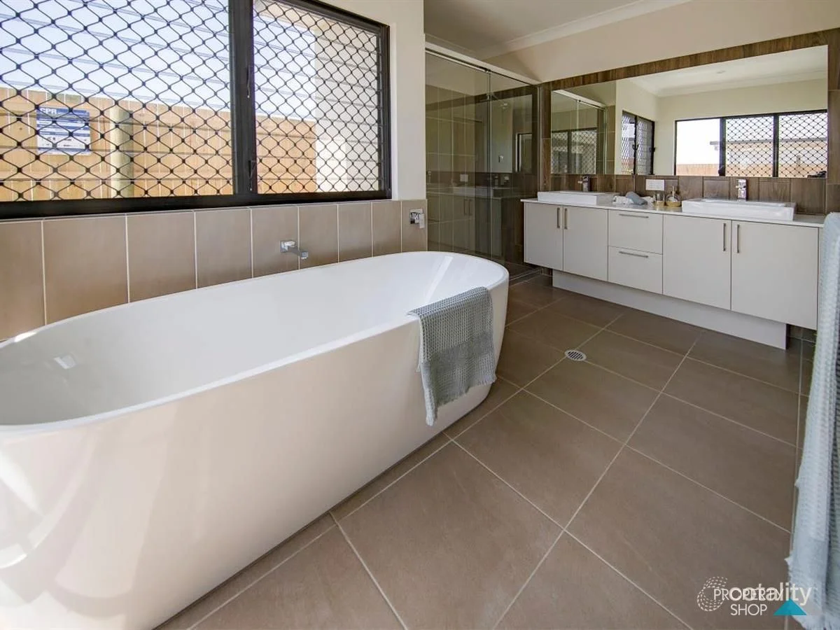 Additional image 6 of 10 Charringa Link, Smithfield QLD 4878
