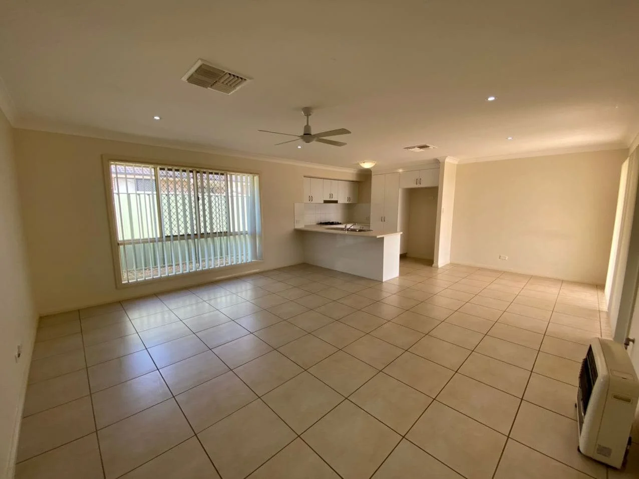 Additional image 2 of 10 Warragrah Place, Parkes NSW 2870