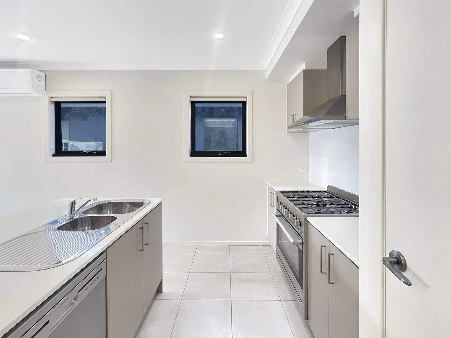 Additional image 4 of 18 Midnight Circuit, South Morang VIC 3752