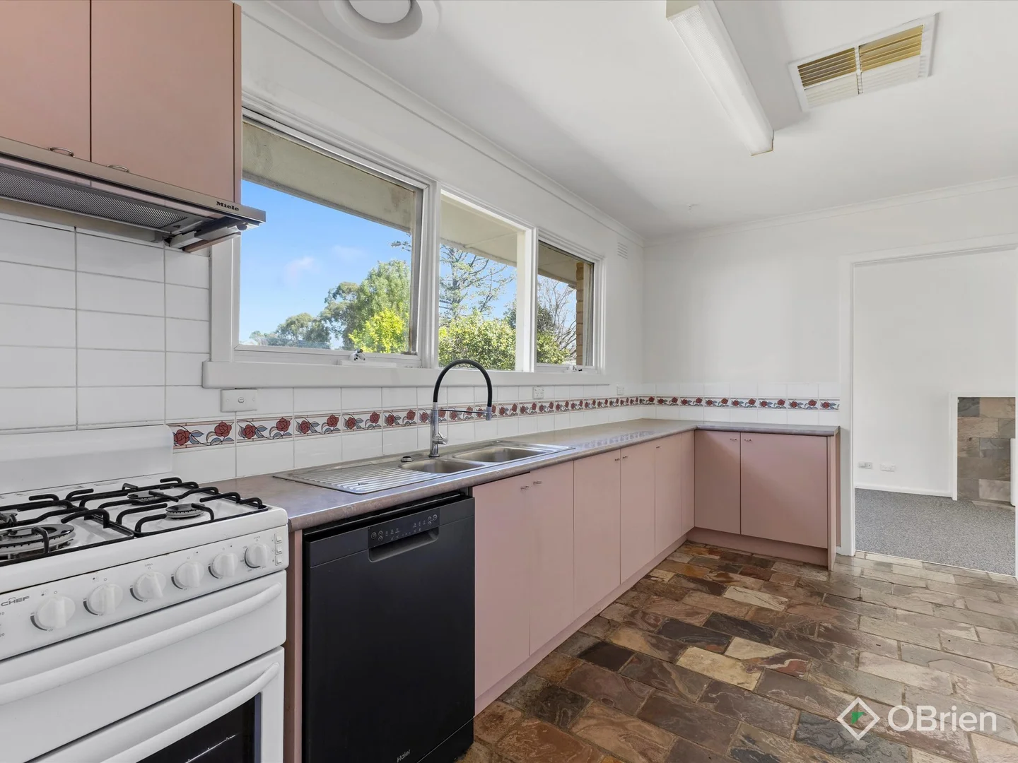 Additional image 6 of 16 Jolimont Road, Forest Hill VIC 3131