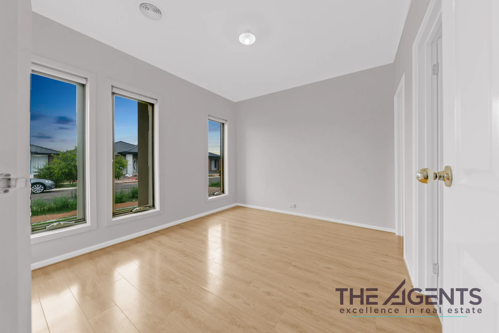 11 Stonefly Circuit, Melton South VIC 3338 photo 2