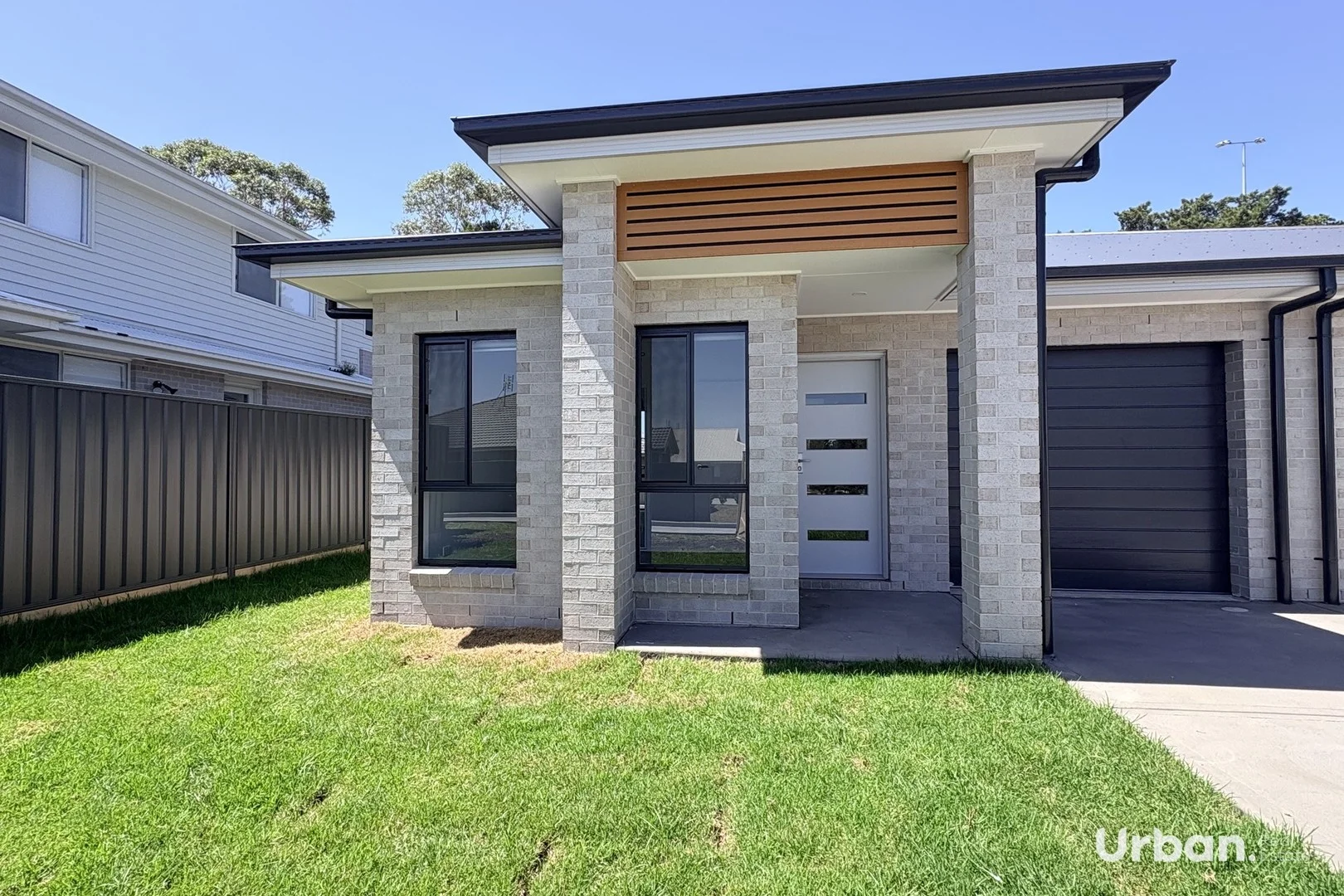 11 Guardsmen Road, Lochinvar NSW 2321