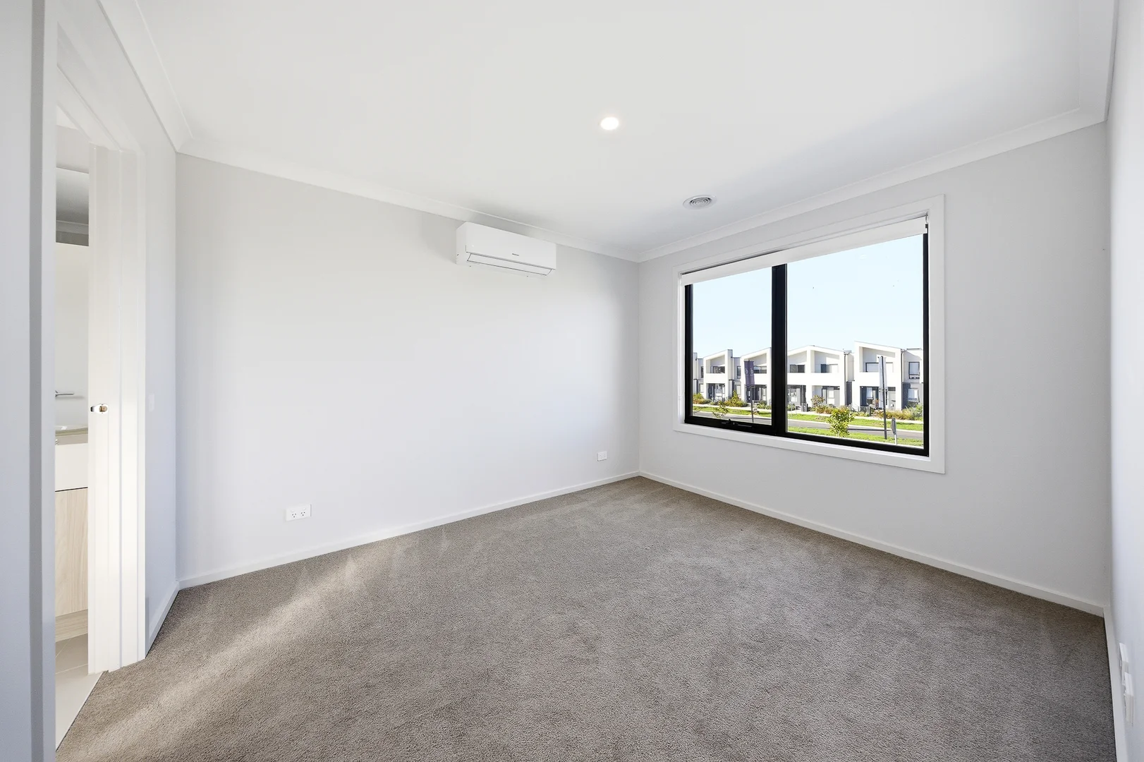 Additional image 10 of 14 Sicily Road, Clyde VIC 3978