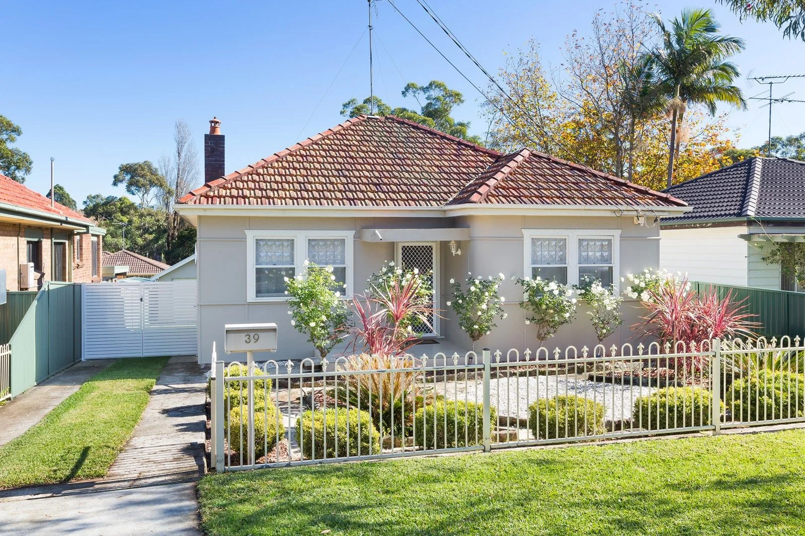 39 Auburn Street, Sutherland NSW 2232