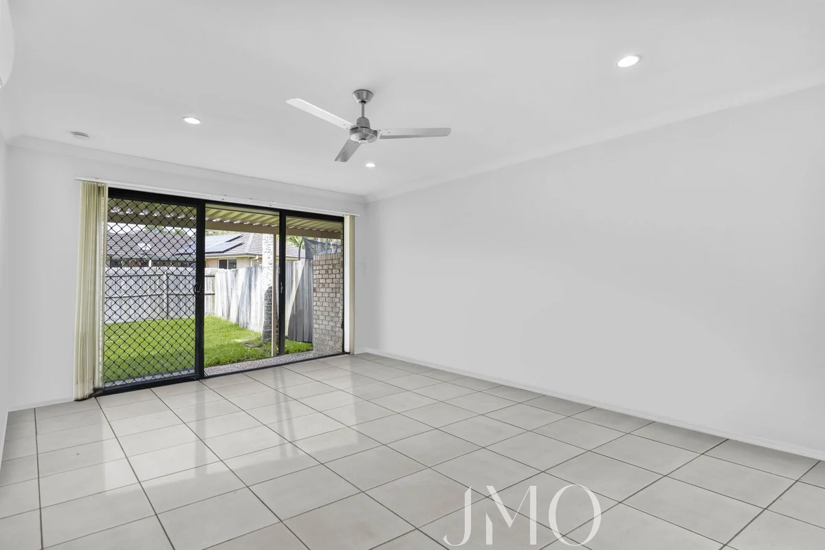 1/18 Bodacious Terrace, Pimpama QLD 4209 photo 4