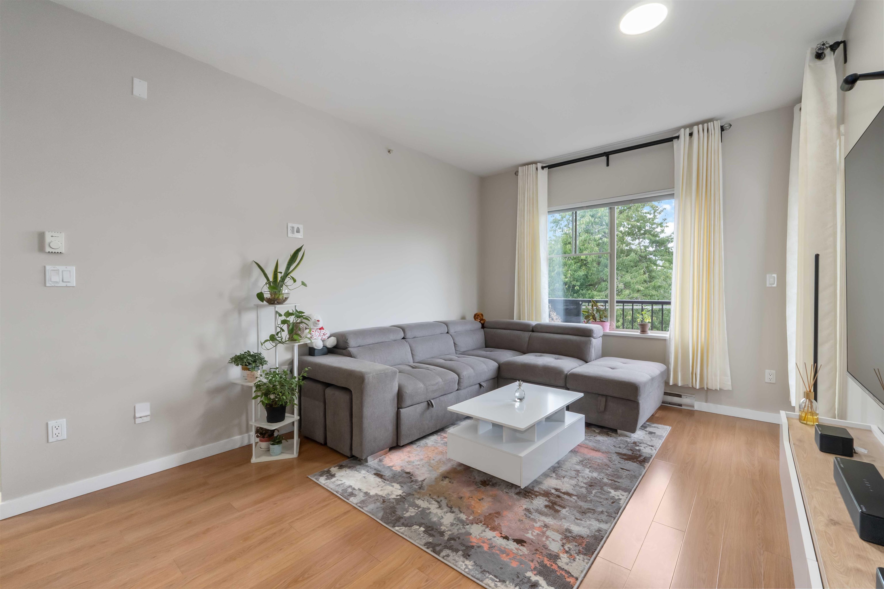 Additional image 6 of 404-22290 North Avenue, Maple Ridge, BC, V2X 8Z8