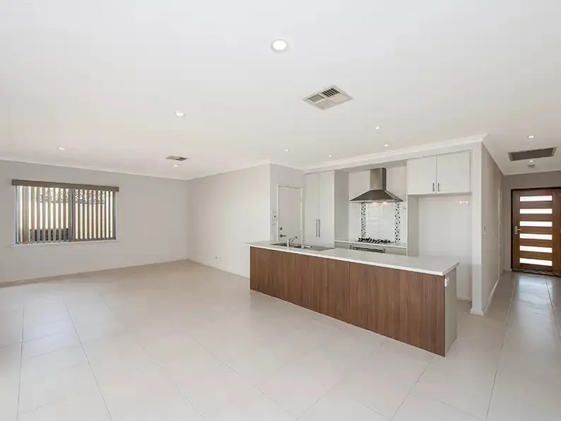 Additional image 2 of 619B Rockingham Road, Lake Coogee WA 6166