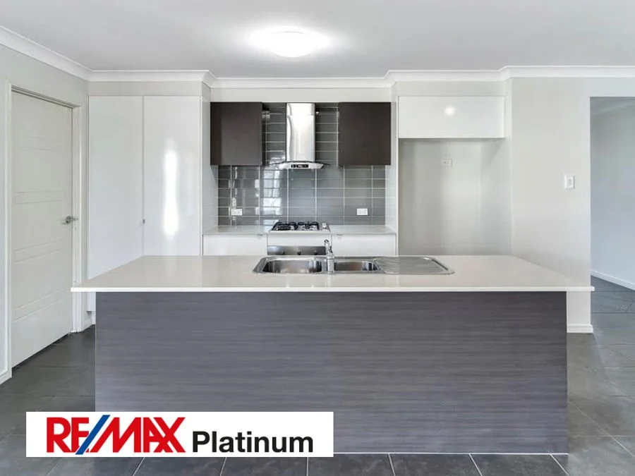 40 Peachfield Drive, Morayfield QLD 4506 photo 4